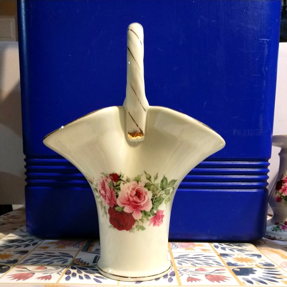 Baum Bros. "Floral Pattern" Ceramic Basket with Handle